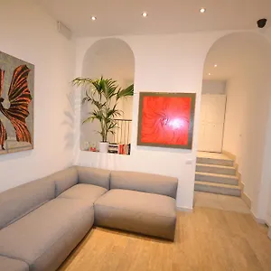 Casa Dane' Специя